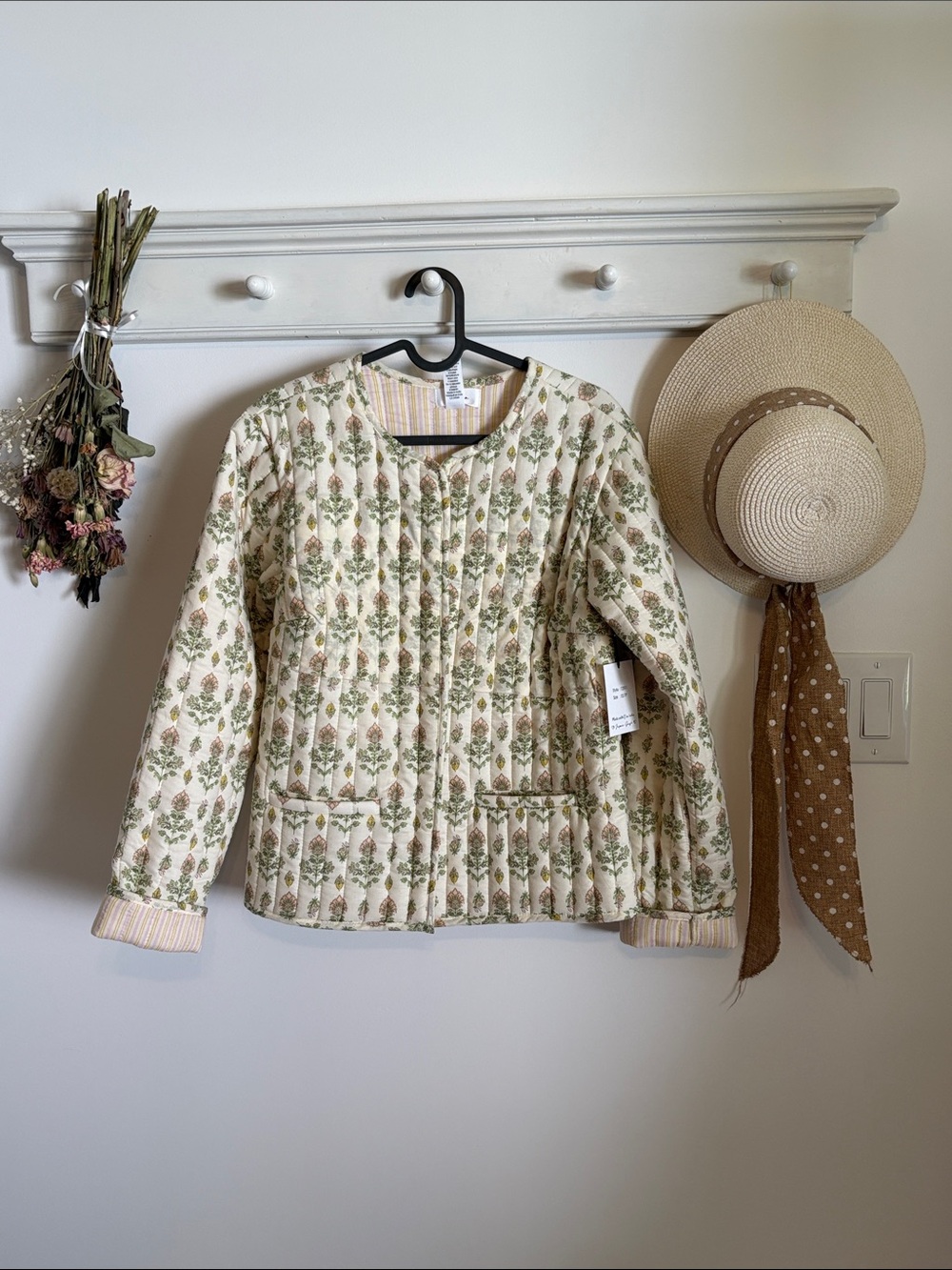 NWT Quilted Floral Jacket in Cream and Green